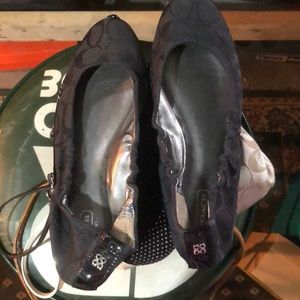 Coach flats
